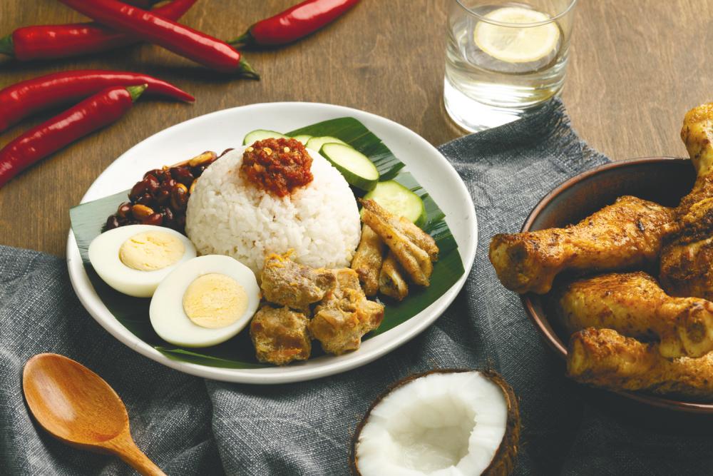 Don’t stop eating Malaysian food... just eat smaller portions. - FREEPIK $!Don’t stop eating Malaysian food... just eat smaller portions. - FREEPIK