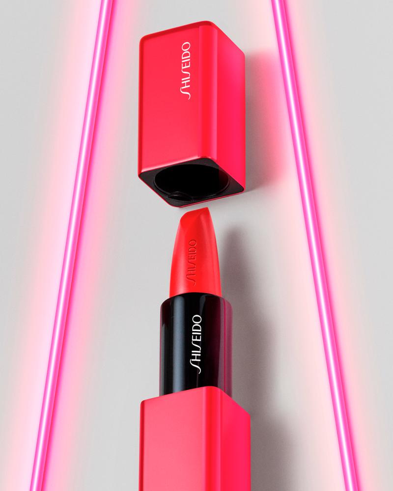 $!A closer look at the sharp-edged lipstick bullet.