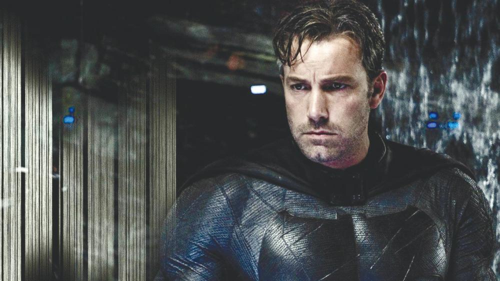 Affleck’s casting as Batman prompted petitions for Warner Bros. to replace him with Bale. – ESQUIRE.COM $!Affleck’s casting as Batman prompted petitions for Warner Bros. to replace him with Bale. – ESQUIRE.COM