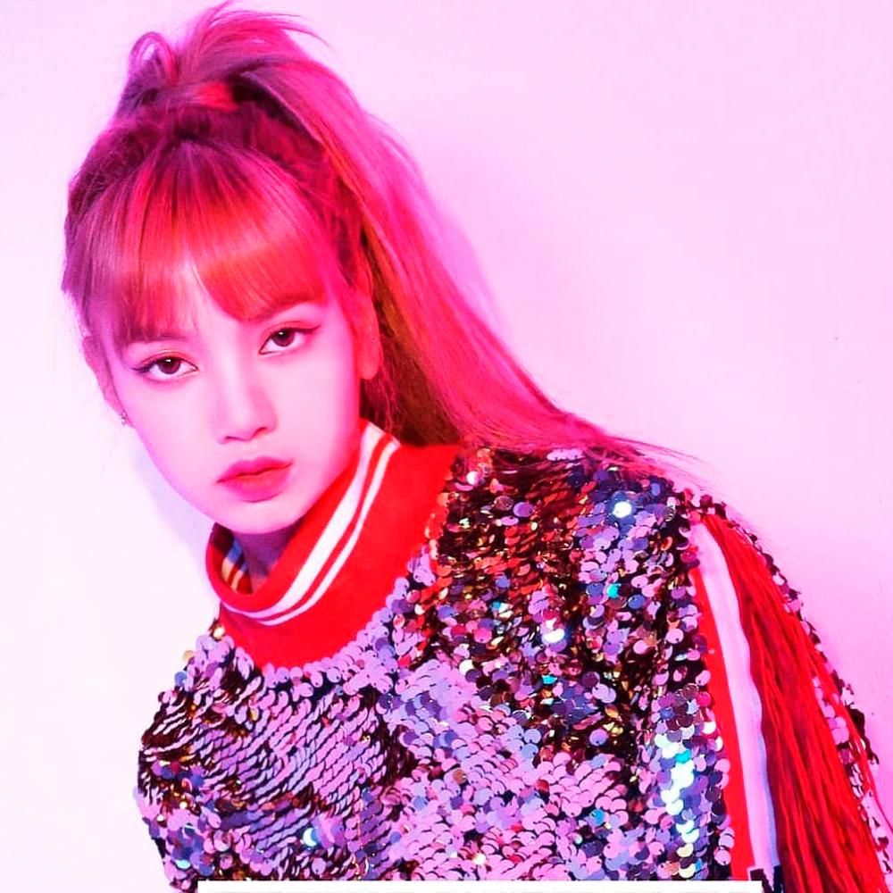 K-pop star Lisa is breaking new ground with her music. – Pinterest