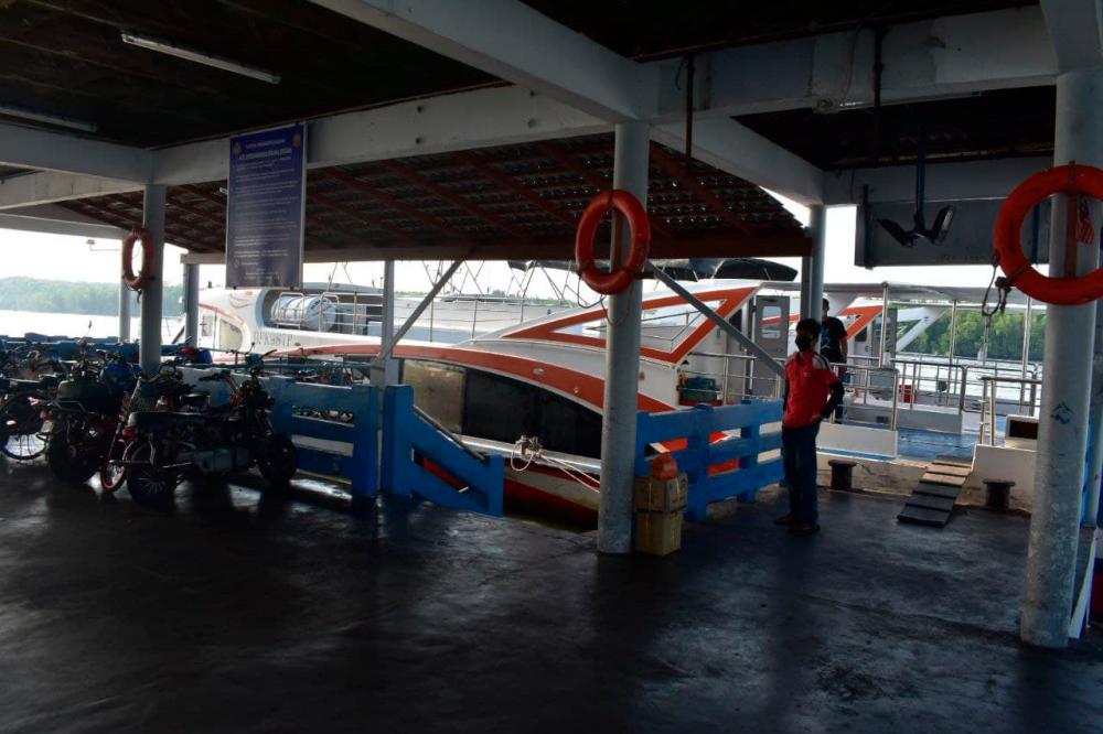 $!Port Klang Jetty - PIX by Thashine Selvakumaran