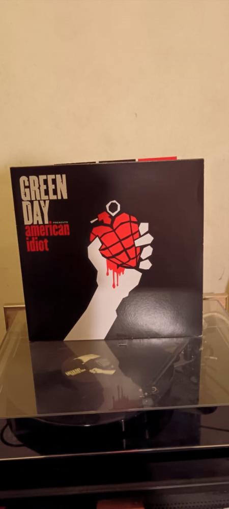 $!The sonics on the first vinyl pressing of American Idiot are simply superb. – PICS BY R. BALA/THESUN