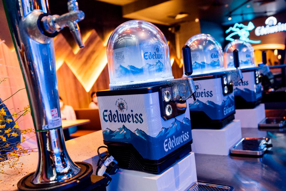 $!The Edelweiss Blade Machines