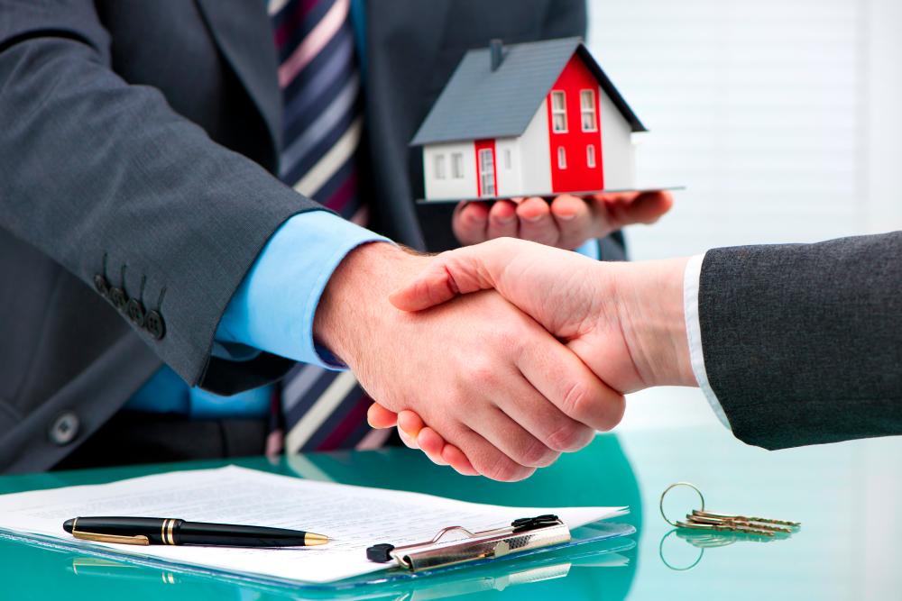 $!A good relationship with your landlord can do wonders. – 123RF