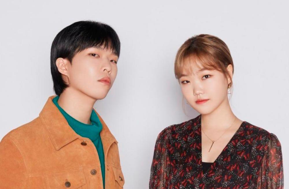 Akmu topped multiple charts with Love Lee!. – YG ENTERTAINMENTPIC