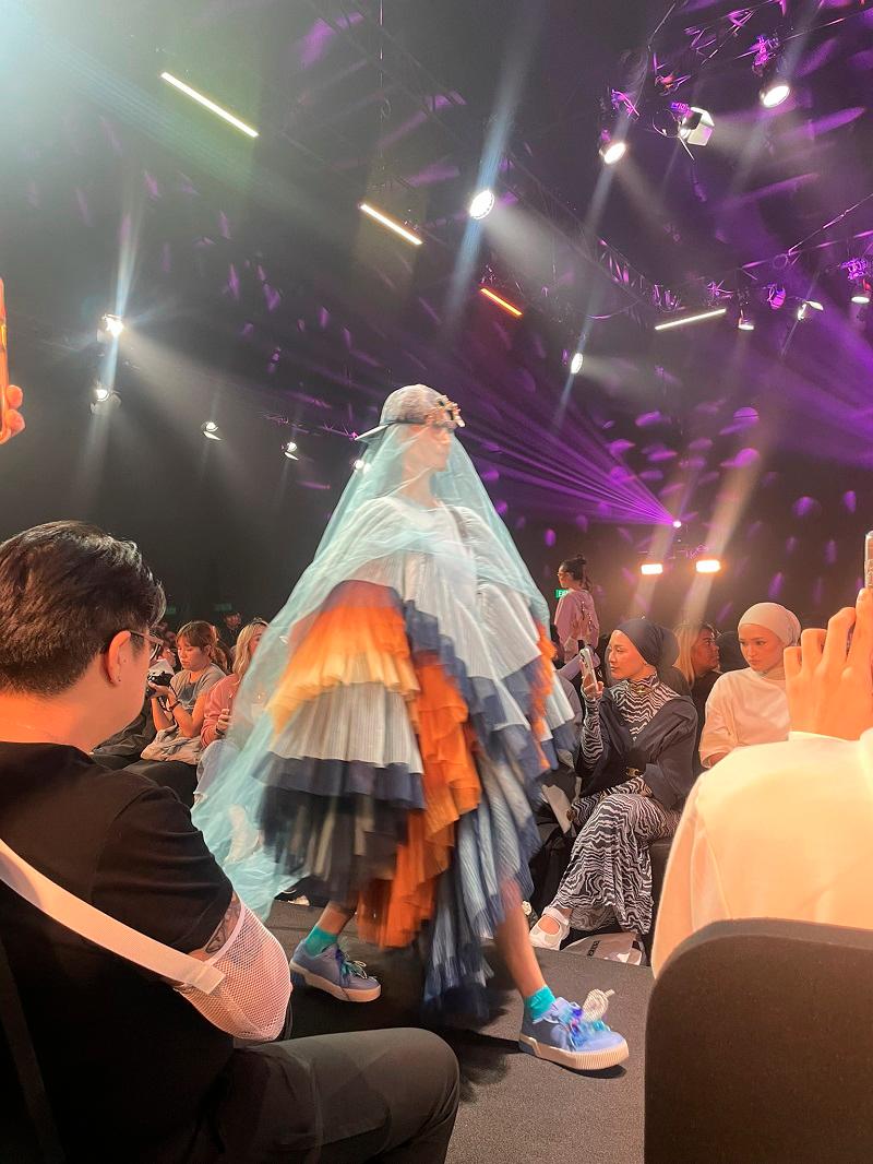 $!The final piece resembles a wedding dress with the use of tulle and a funky veil. – VERONICA ELANKOVAN/THESUN