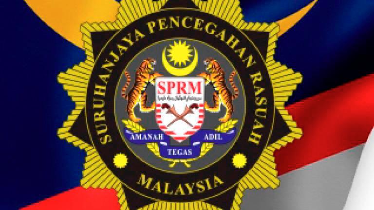 Elderly woman remanded over RM28,150 bribe