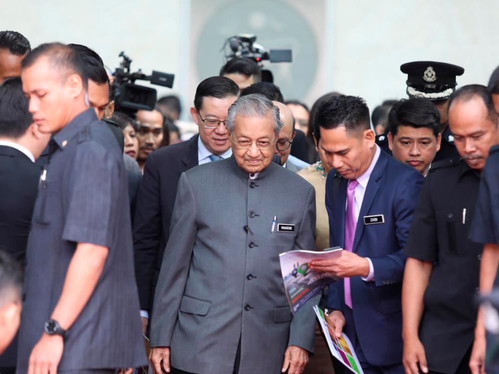 Prime Minister Tun Dr Mahathir Mohamad arrives for the National Strategy for Financial Literacy 2019-2023, on July 23, 2019. — Sunpix by Norman Hiu