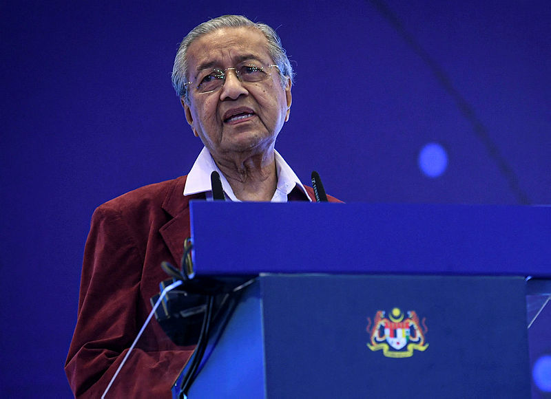 Mahathir hopes year of the metal rat will boost Malaysia-China friendship