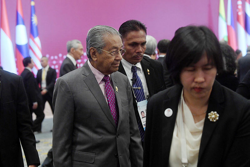Prime Minister Tun Dr Mahathir Mohamad arrives for the 34th Asean Summit chaired by Thailand’s Prime Minister General Prayuth Chan o-cha in the Thai capital, on June 23, 2019. — Bernama