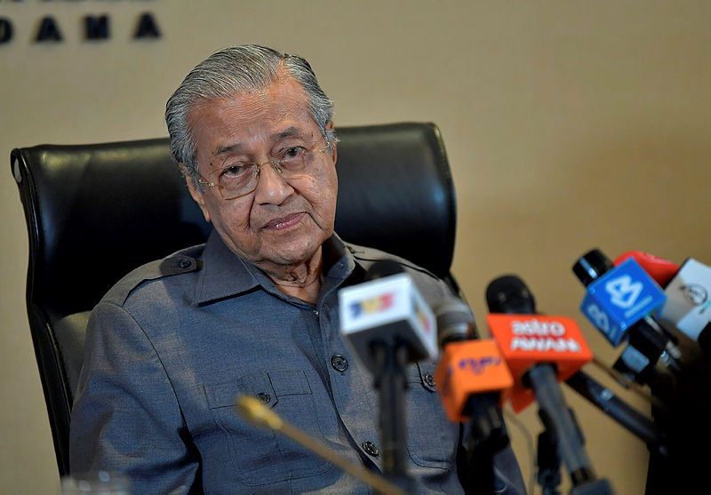 Mahathir believes has good support but prepared to face no-confidence vote
