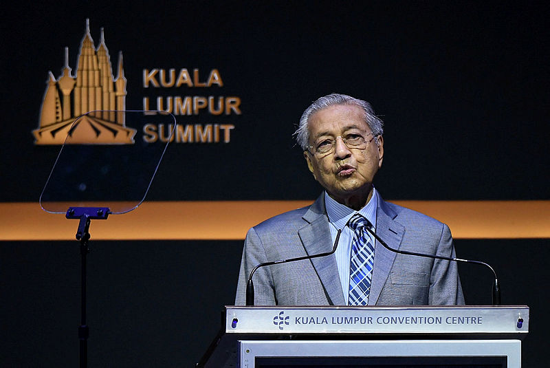 Mahathir rules out trade action over Indian palm oil boycott