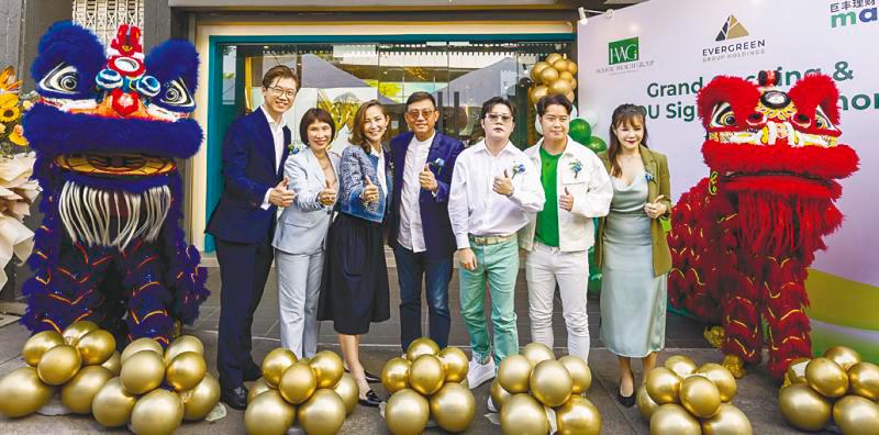 From left: Lim, HWG co-founder Elsie Loo, HWG CFO/COO Kathryn Khoo, Chua, Yong, Sim and Evergreen Group Holdings Malaysia director Daphne Tan at the event.