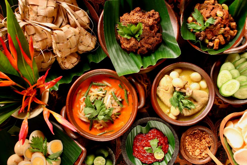 Variety of Traditional Malaysian Delicacies at Swiss-Garden Beach Resort Damai Laut.