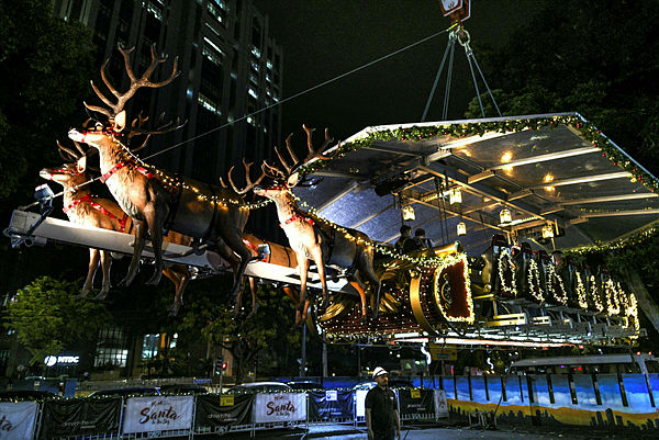 Christmas sleigh restaurant rides into Kuala Lumpur