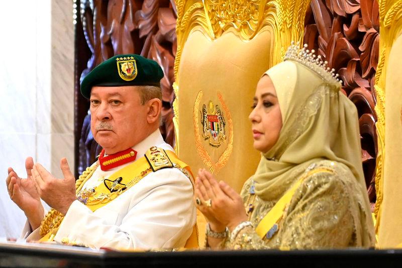 King Sultan Ibrahim Iskandar and Queen Raja Zarith Sofiah - BERNAMApix