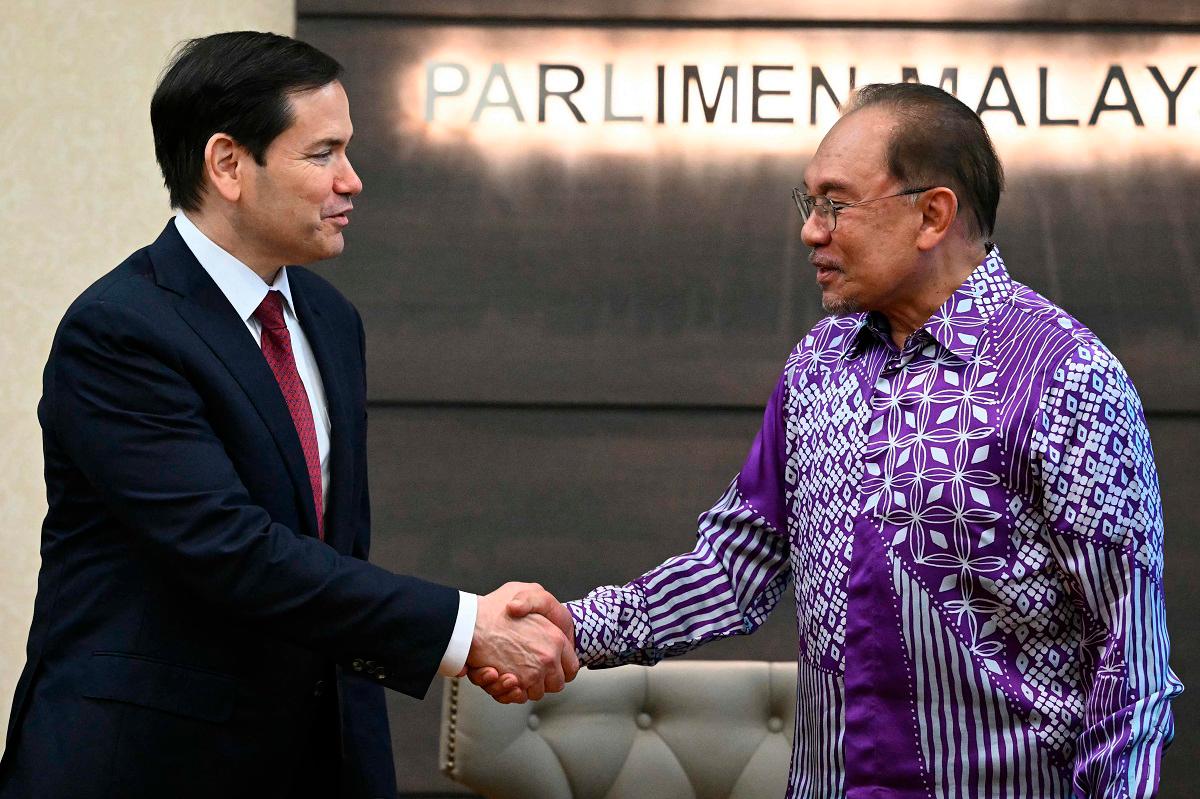 - fotoBERNAMA