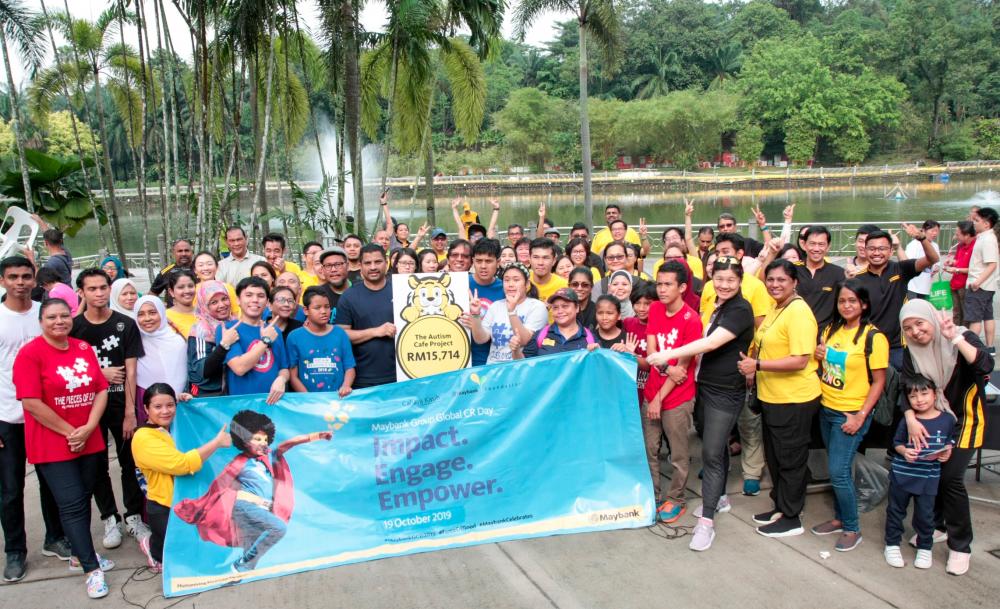 Employees from the Maybank Group President and CEO’s office and children from ACP at the bank’s 10th Global CR Day.