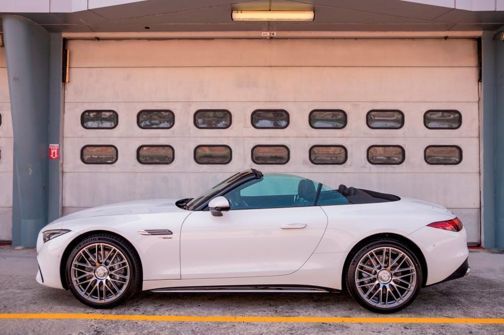 Mercedes-Benz Malaysia Introduces The Mercedes-AMG SL 43 $!Mercedes-Benz Malaysia Introduces The Mercedes-AMG SL 43