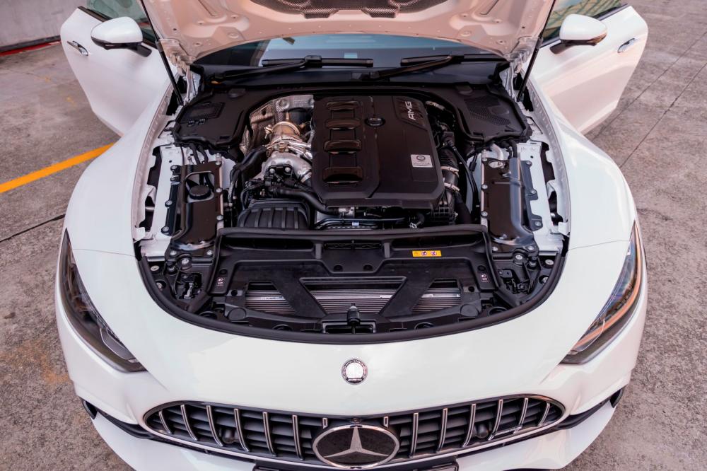 Mercedes-Benz Malaysia Introduces The Mercedes-AMG SL 43 $!Mercedes-Benz Malaysia Introduces The Mercedes-AMG SL 43
