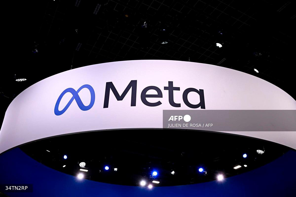 A logo of Meta. - JULIEN DE ROSA / AFP