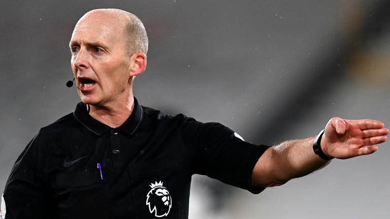 Referee Dean to return to Premier League action despite death threats