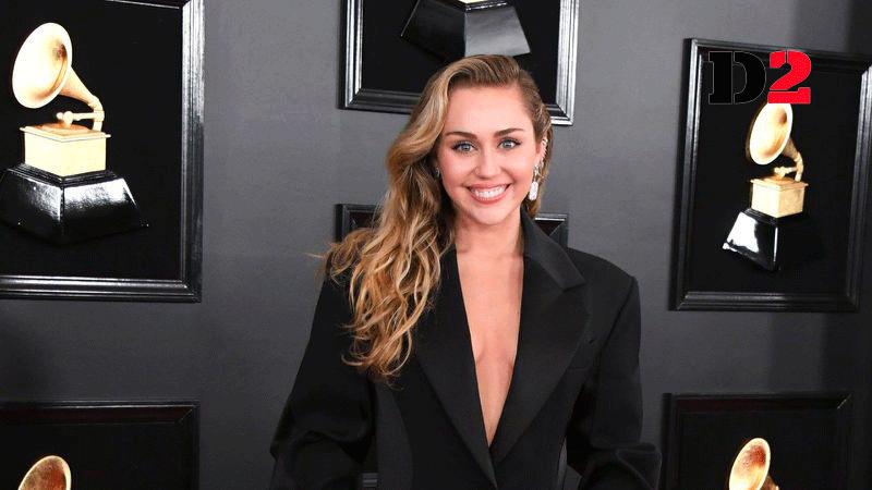 Miley Cyrus has near-death experience on flight to Glastonbury Festival