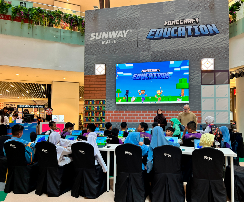 Minecraft Education Class happening at Sunway Putra Mall.