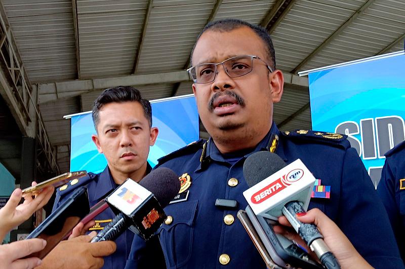 Pengarah Jabatan Pengangkutan Jalan (JPJ) Melaka, Muhammad Firdaus Shariff. - fotoBERNAMA