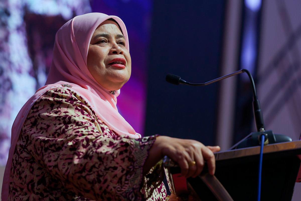 Deputy Minister of Rural and Regional Development Datuk Rubiah Wang - Photo by BERNAMA