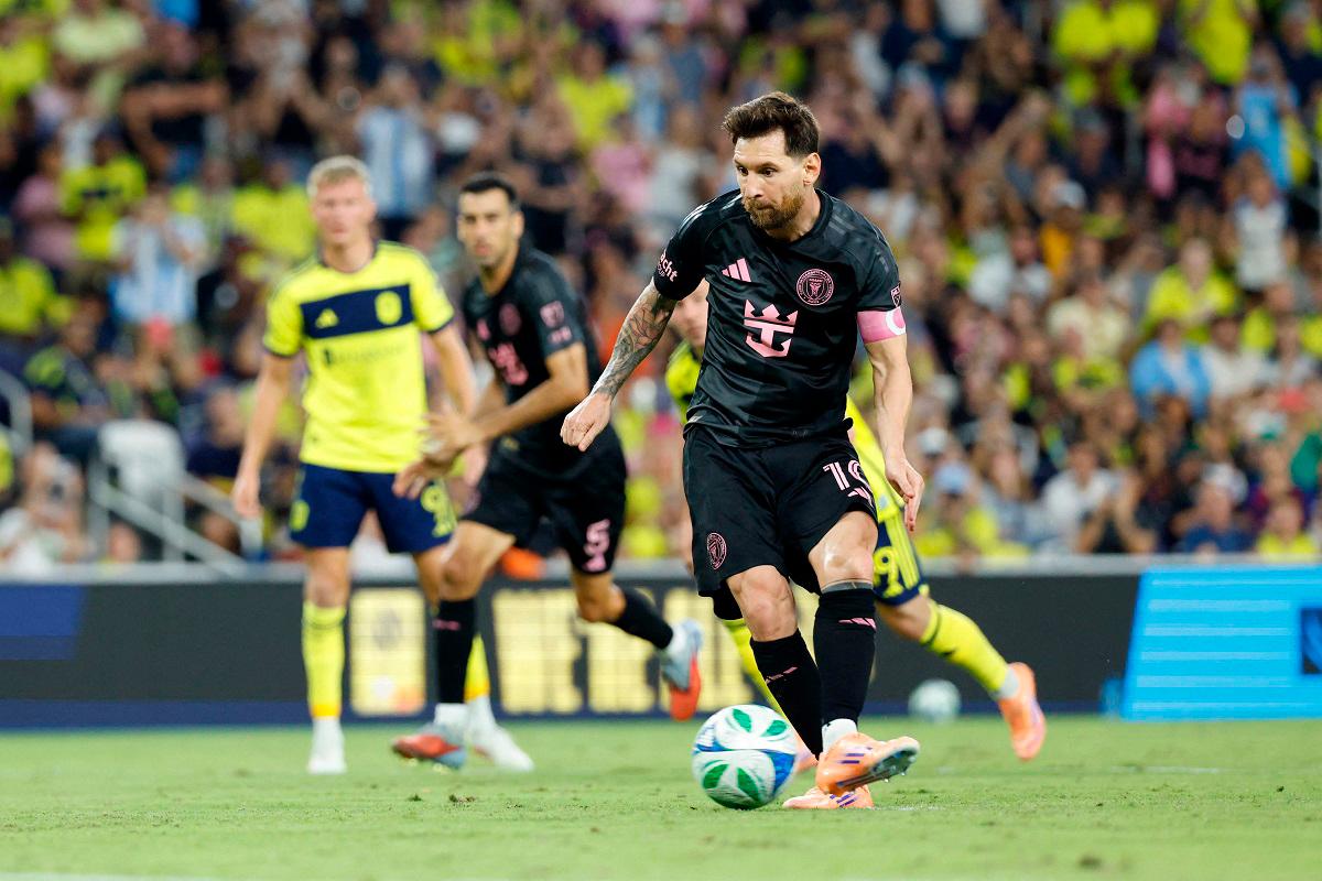 Lionel Messi #10 of Inter Miami CF scores the team’s second goal from the penalty spot during the MLS match between Nashville SC and Inter Miami CF at GEODIS Park on October 18, 2025 in Nashville, Tennessee. - Johnnie Izquierdo / GETTY IMAGES NORTH AMERICA / AFP