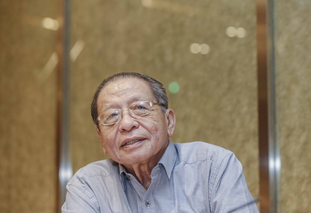 Consider early release of prisoners to reduce overcrowding, says Kit Siang