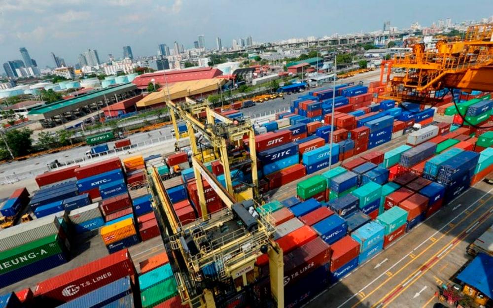 The increase in exports in September is the 13th consecutive month of year-on-year expansion. – BERNAMAPIX