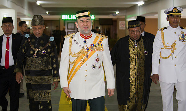 Sultan Muhammad V at the opening of the second term of the 14th state legislative with Menteri Besar Datuk Ahmad Yakob (2L) — Bernama
