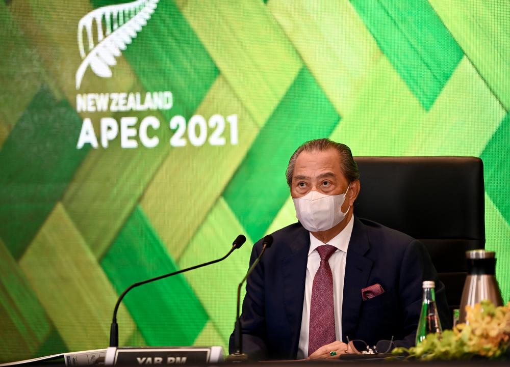Prime Minister Tan Sri Muhyiddin Yassin delivering his speech at the Asia Pacific Economic Cooperation (APEC) Informal Leaders' Retreat chaired by New Zealand Prime Minister Jacinda Ardern tonight. — Bernama