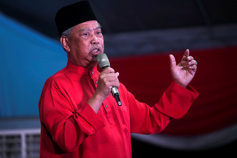 PH Deputy President Tan Sri Muhyiddin Yassin delivers his speech to the Semenyih public (Rapat Rakyat Semenyih) in the playing field of the Baiduri Apartment, Phase 6, Bandar Tasik Kesuma, on Feb 24, 2019. — Bernama