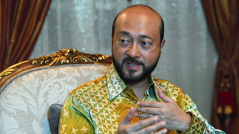Mukhriz sends letter seeking forgiveness from Johor Sultan