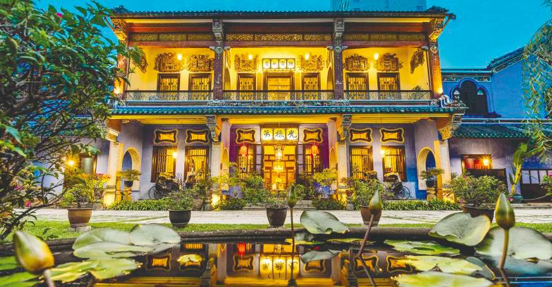 The Blue Mansion offers boutique accommodations furnished with antique fittings. – Agoda $!The Blue Mansion offers boutique accommodations furnished with antique fittings. – Agoda
