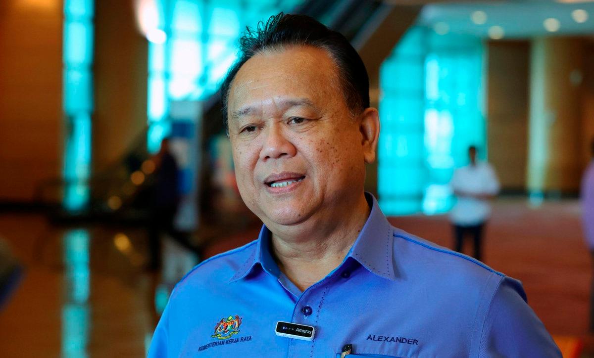 Ahli Parlimen Kapit Datuk Seri Alexander Nanta Linggi