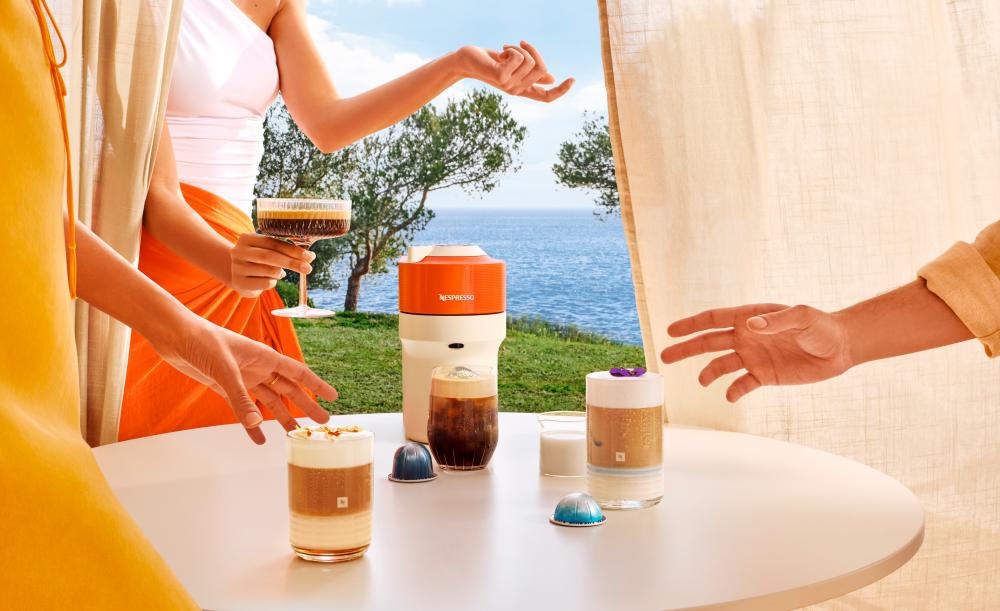 Nespresso’s new summer collection evokes the Mediterranean lifestyle with limited edition coffee flavours, chic packaging and accessories painted in Pantone colours.