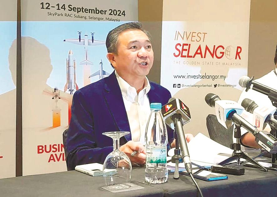 Ng speaking at a press conference on Selangor Aviation Show 2024.