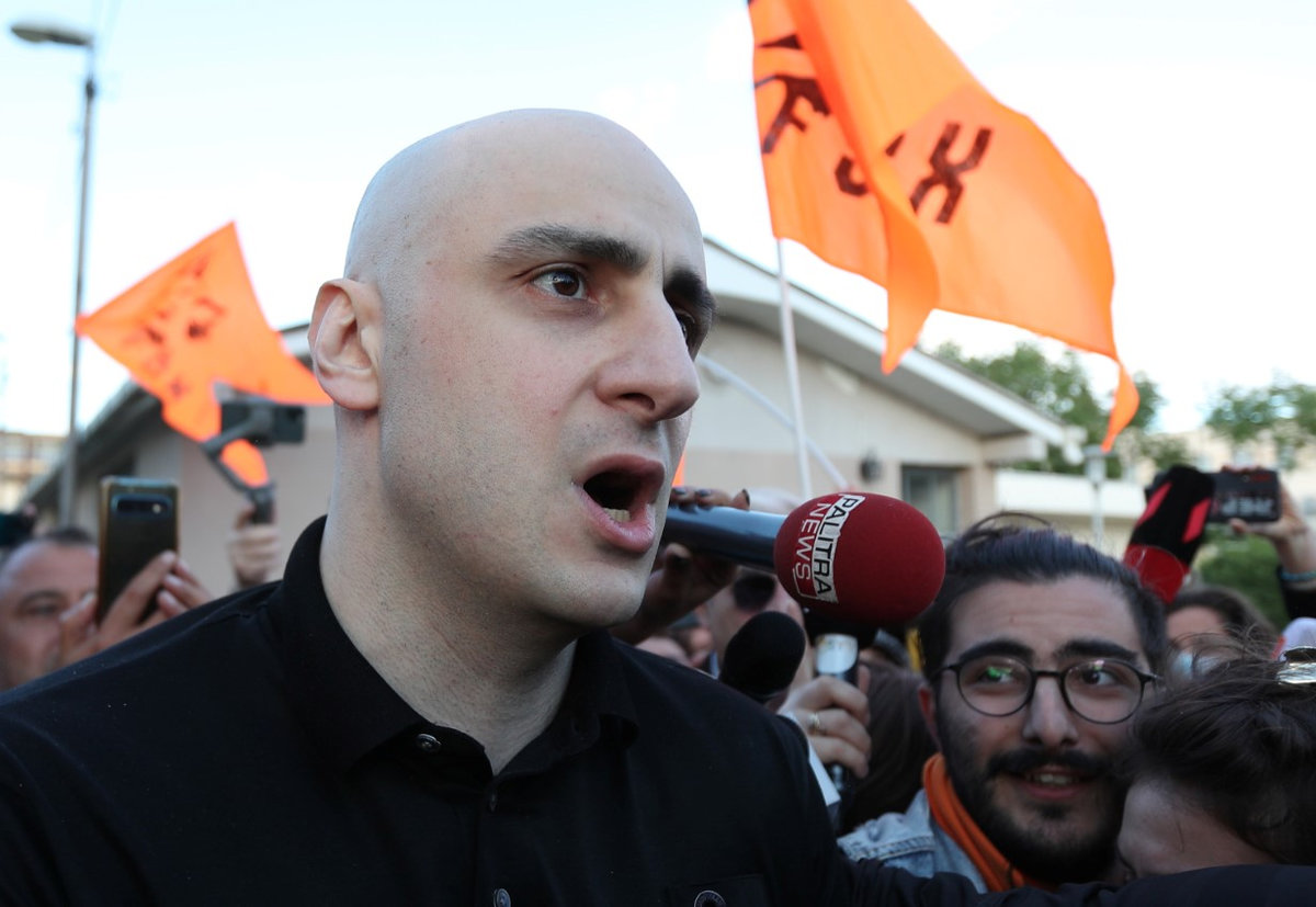 Nika Melia, chairman of the United National Movement (UNM) opposition party, speaks to the media while walking out of a prison after a court ordered his release on bail in Rustavi, Georgia May 10, 2021. - REUTERSpix