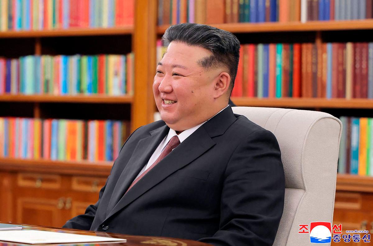 This picture taken on June 4, 2025 and released from North Korea’s official Korean Central News Agency (KCNA) via KNS on June 5, 2025 shows North Korean leader Kim Jong Un talking to the Russian Security Council Sergei Shoigu during a meeting in Pyongyang. - South Korea OUT / REPUBLIC OF KOREA OUT. AFP