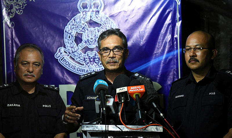 Negri Sembilan Police Chief Datuk Mohamad Mat Yusop (C) during a press confererence to present the latest on the search and rescue (SAR) mission to find the missing Irish teenager Nora Anne Quoirin, on Aug 10, 2019. — Bernama