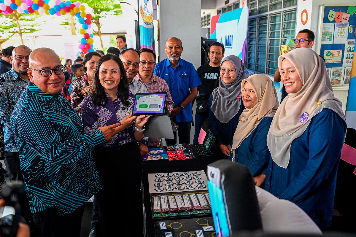 - fotoBERNAMA