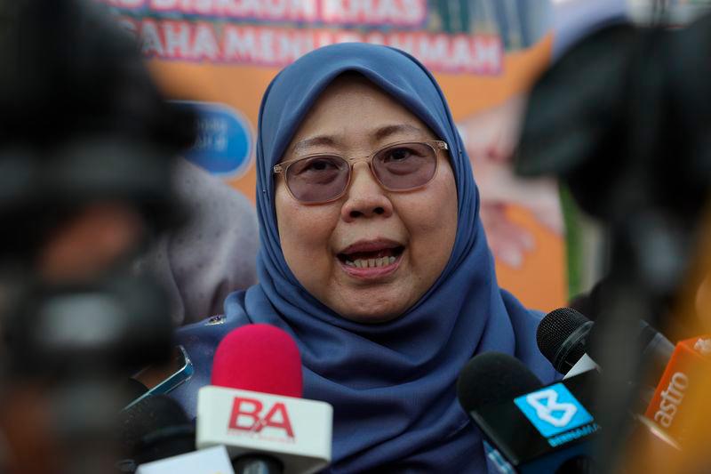 Timbalan Menteri Perdagangan Dalam Negeri Dan Kos Sara Hidup Fuziah Salleh - fotoBERNAMA