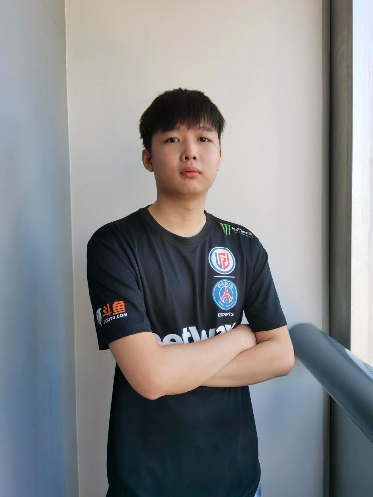 Cheng Jin Xiang, known as NTS, is one of the best Dota 2 players in the world. – LGD Gaming Facebook