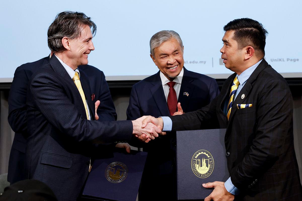 Timbalan Perdana Menteri Datuk Seri Dr Ahmad Zahid Hamidi - BERNAMA