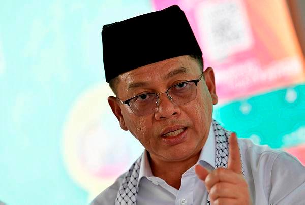 Datuk Dr Mohd Na’im Mokhtar–Bernamapix