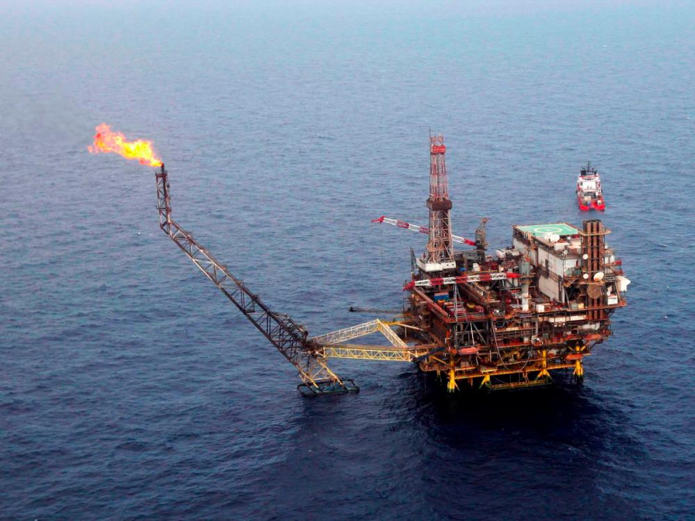 Oil prices slip on rising US coronavirus cases, returning Libya supply